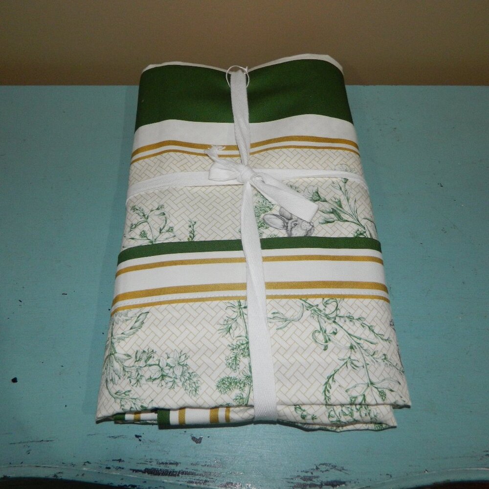 Williams Sonoma Garden Lattice Easter Rabbit Spring Tablecloth 70" X 108"
